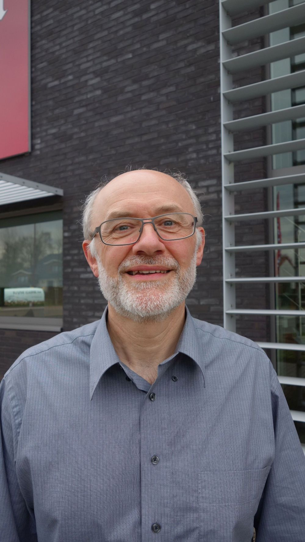 Dirk Van den Broecke