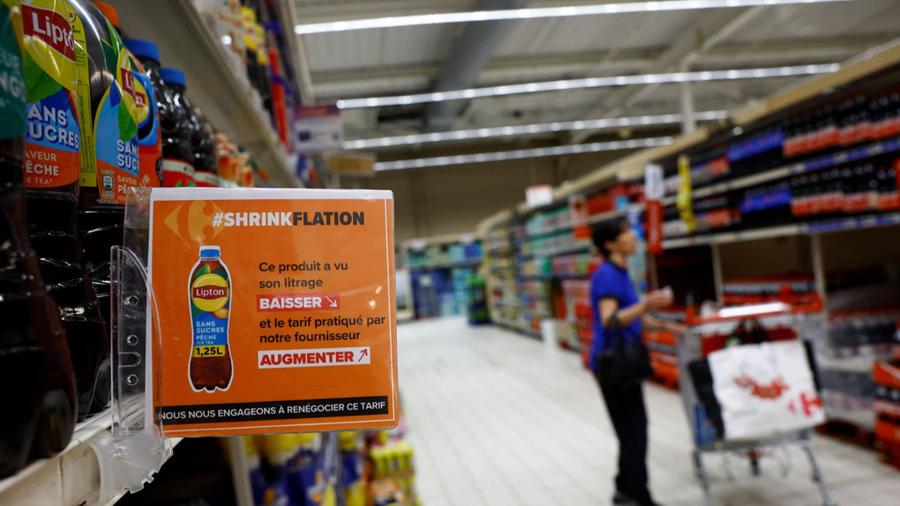 Carrefour appose des avertissements relatifs au prix pour dénoncer certains producteurs