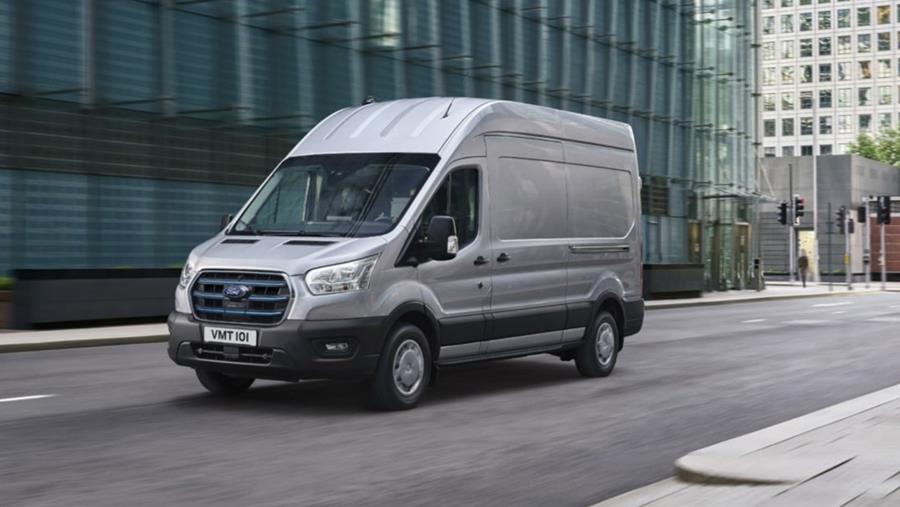 Les célèbres fourgons Ford en version électrique