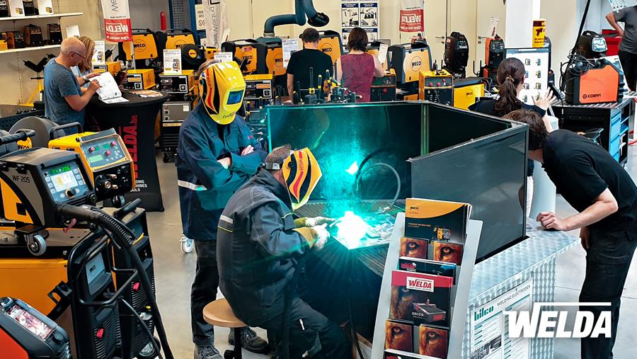 SPECIALIST IN LASOPLOSSINGEN