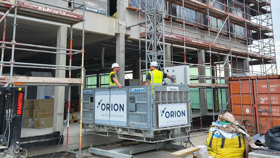 Un monte-charge pour plus de sécurité et de satisfaction des travailleurs