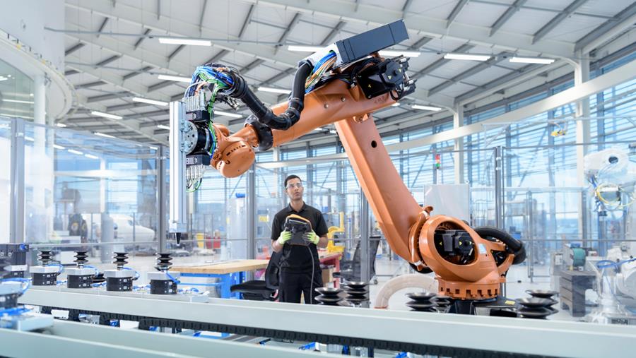Passer de programmer la robotique à paramétrer la robotique