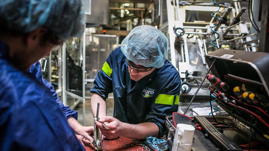 Techniciens recherchés ... qui se trouvent sous votre nez